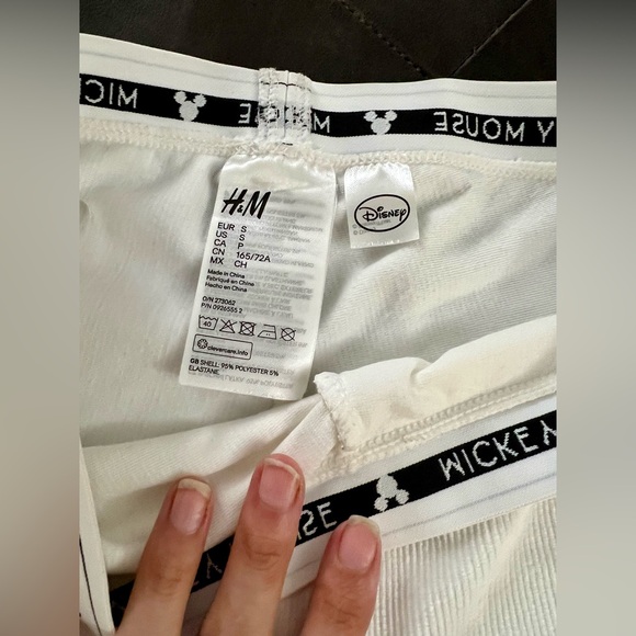 H&M Mickey Mouse Woman Set - Picture 6 of 6